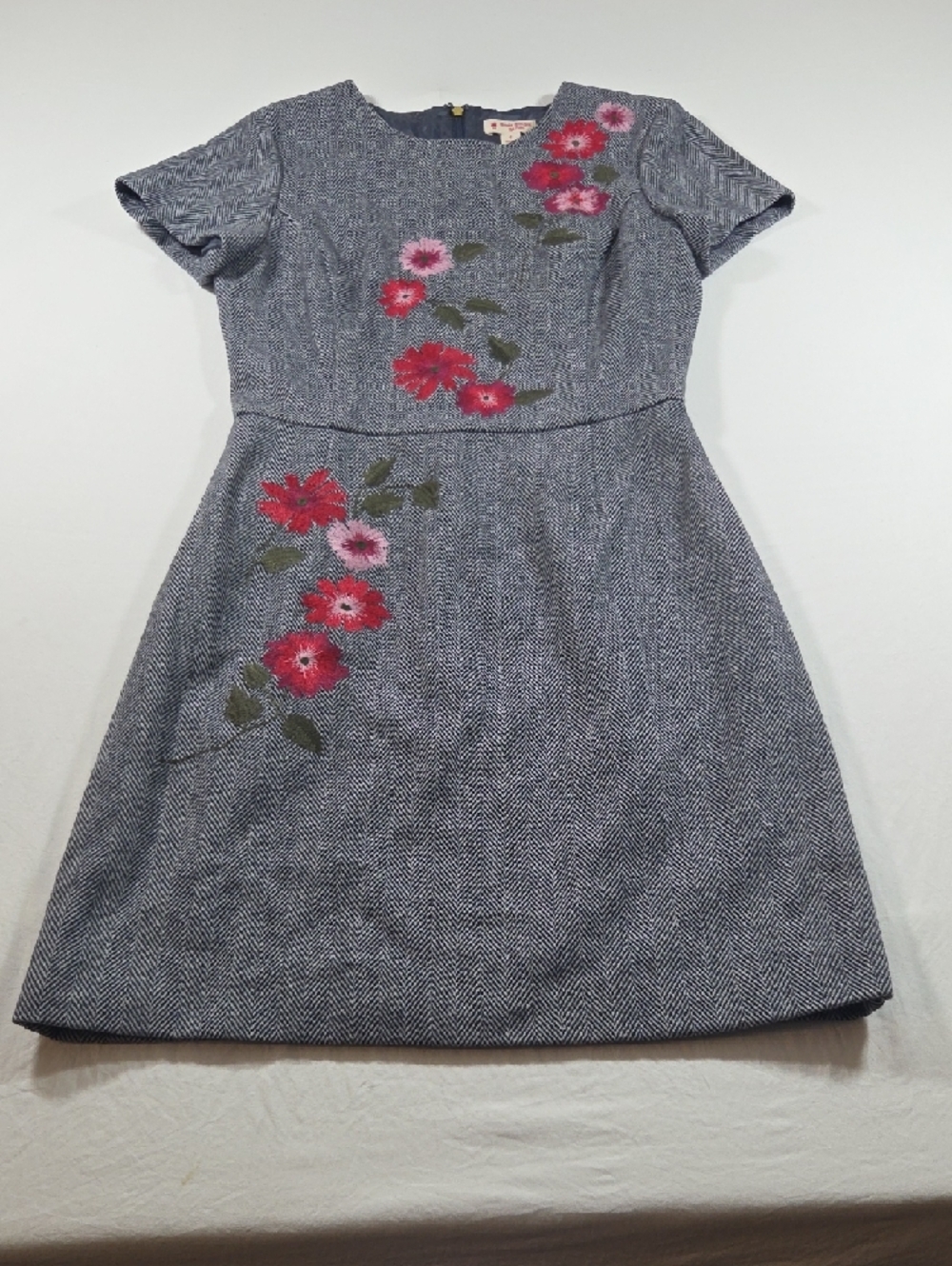 Brooks Brothers Gray Mini Sheath Dress Wool Blend Red Pink Floral Embroidery - Picture 13 of 13